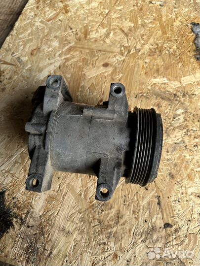Компрессор кондиционера Nissan Almera N16 QG15