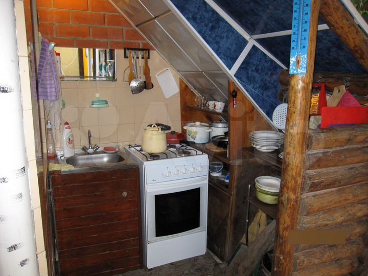 Комната 20 м² в 4-к., 1/2 эт.