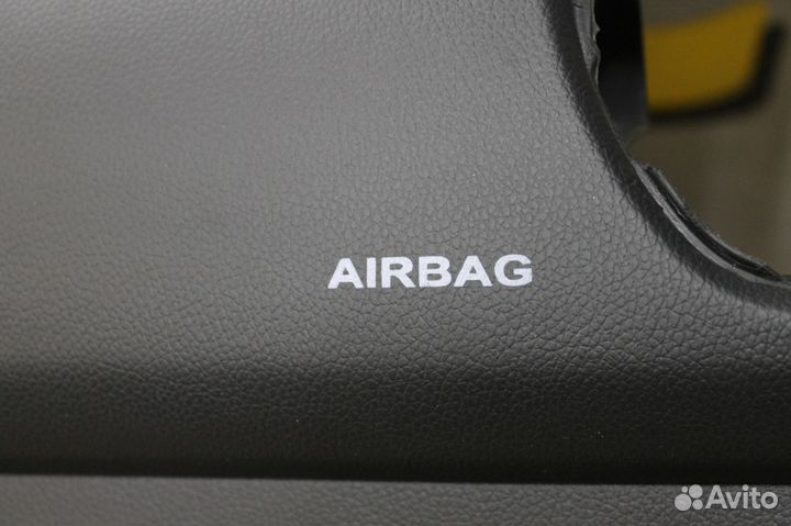 Торпедо Kia Rio (в корпусе) панель приборов