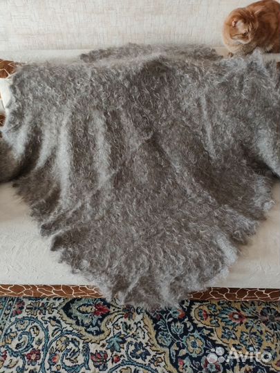 Пуховый платок шаль