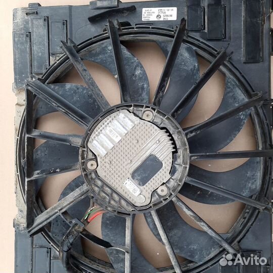 Кожух вентилятора с вентилятором BMW