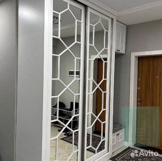 Шкаф стенка