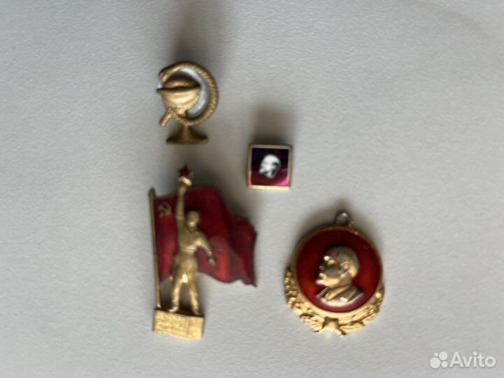 Значки СССР, Ленин, влксм