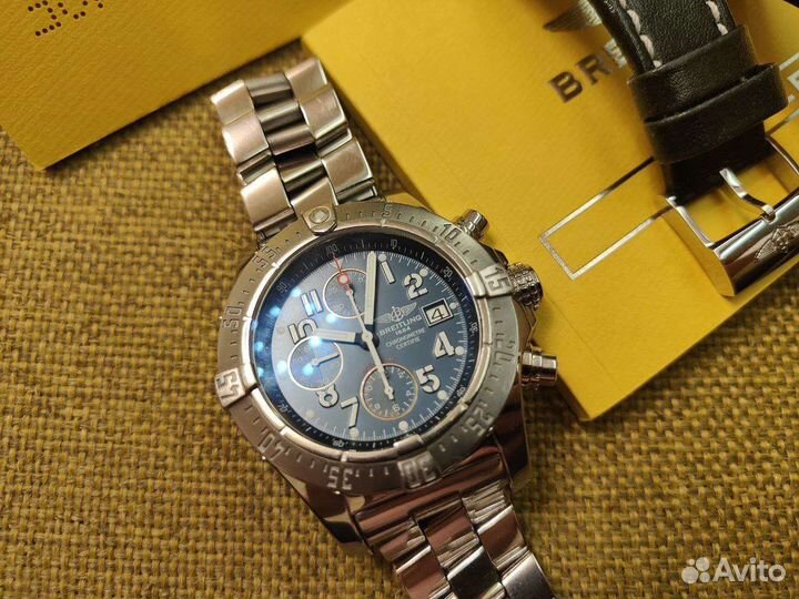 Часы breitling avenger