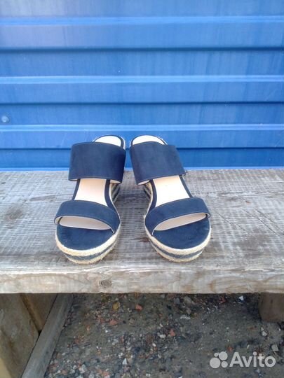 Туфли женские на высокой платформе 38 р