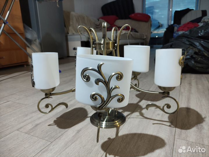 Люстра потолочная бу