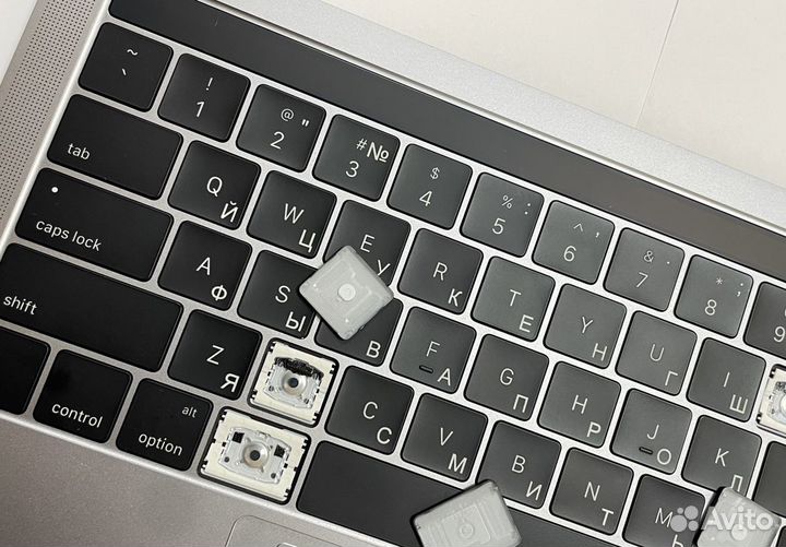 Клавиши с гравировкой MacBook Pro
