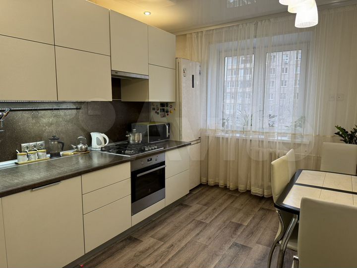 3-к. квартира, 80,1 м², 4/10 эт.