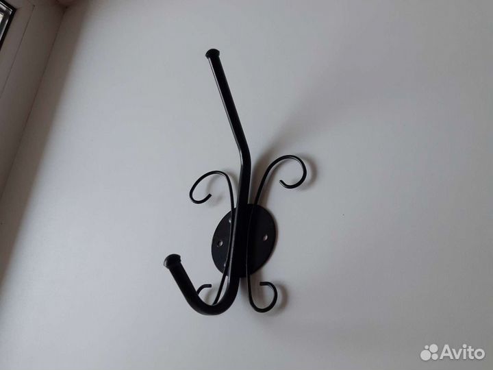 Вешалка Sheffilton Грация Крючок чёрный металл