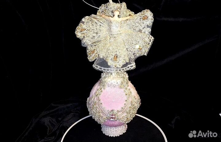 Балерина на шаре