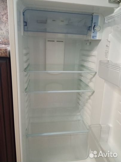 Холодильник б/у не работает