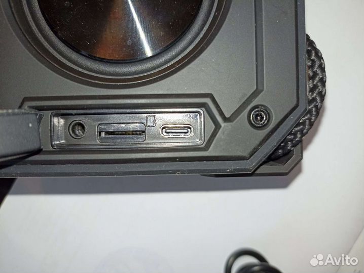 Портативная колонка bluetooth Tronsmart Groove