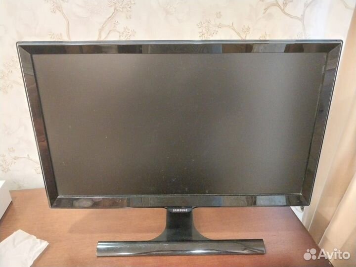 Монитор Samsung 22 дюйма