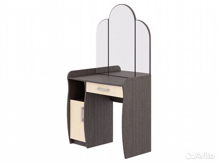 Туалетный столик