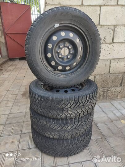 Комплект зимних колес r14