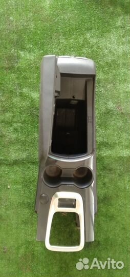 Подлокотник Peugeot 3008 2010-2016