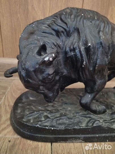 Статуэтка зубр. Бык. Силумин. ссср. Антиквариат
