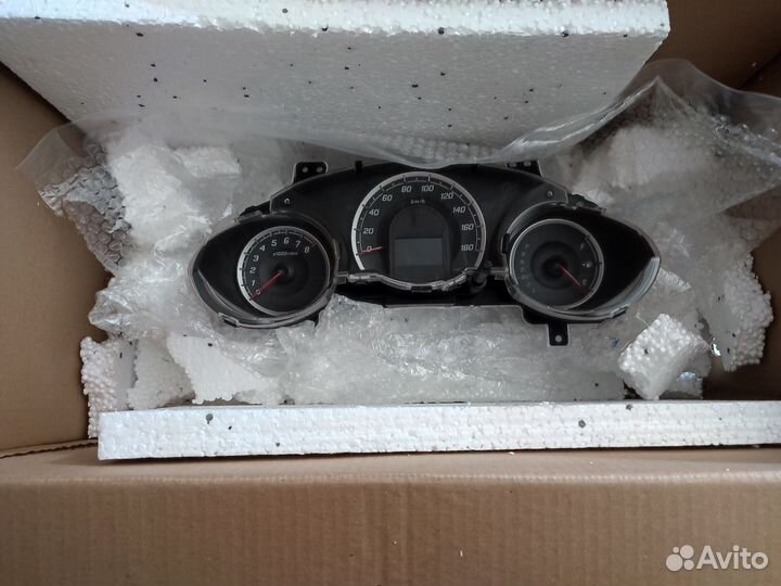 Панель приборов honda fit shuttle GG8