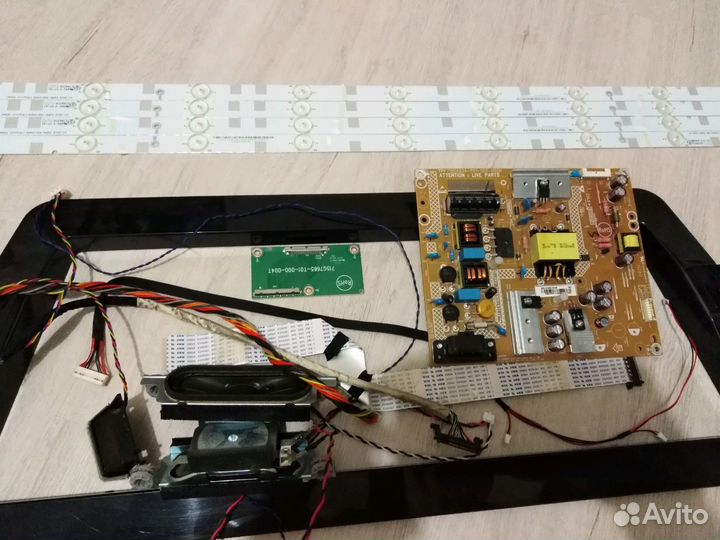 ЖК Телевизоры на запчасти