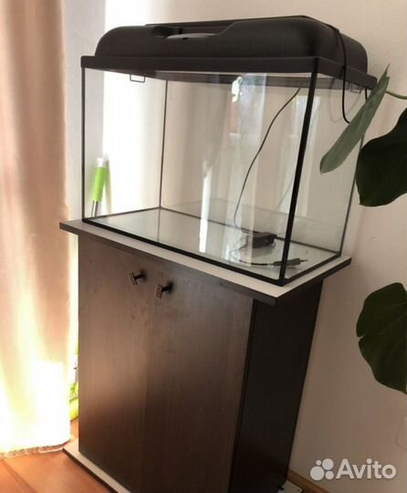 Аквариум с тумбой