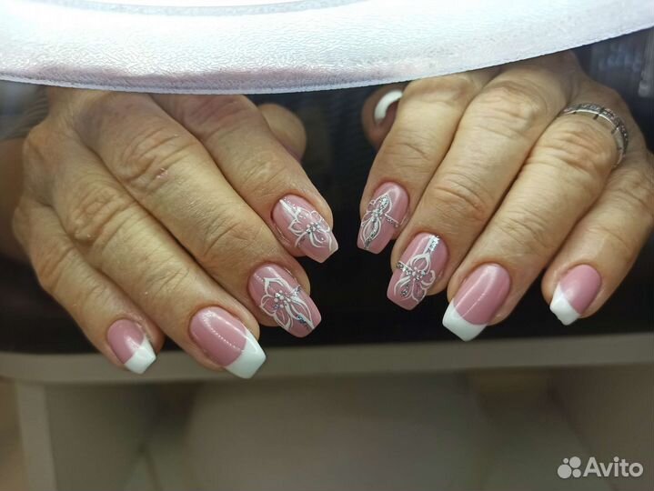 Маникюр, наращивание ногтей, художественная роспис