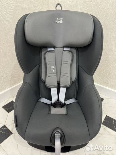 Автокресло britax romer trifix2 i size