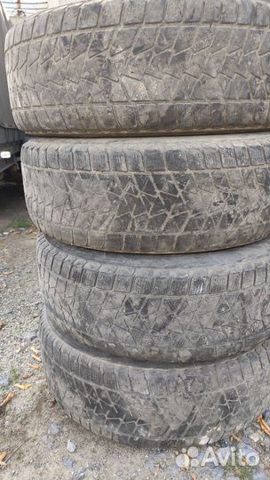 Bridgestone Blizzak DM-V2 225/65 R17