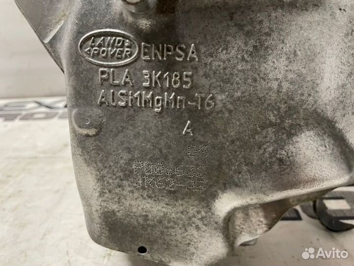 Кулак поворотный передний правый Land Rover Range