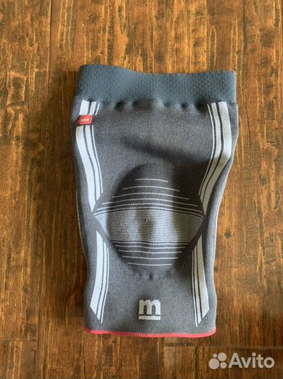 Бандаж коленного сустава medi