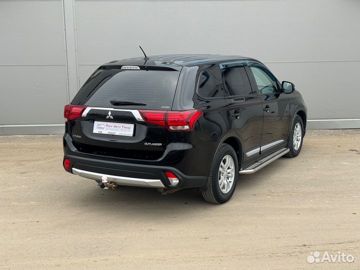 Mitsubishi Outlander 2.0 CVT, 2016, 181 100 км