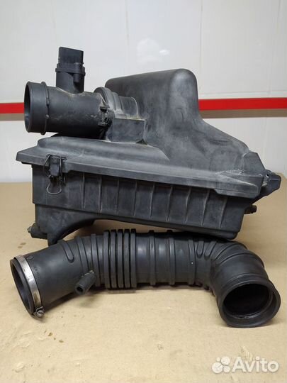 Корпус фильтра воздушного Mersedes Vito638