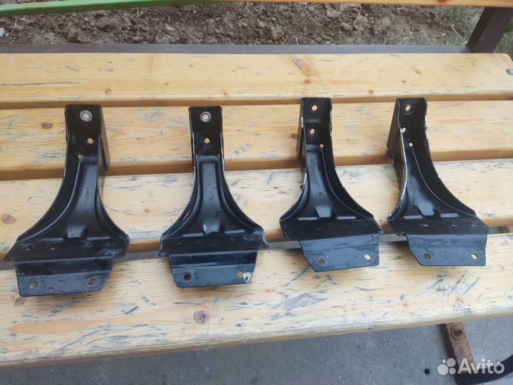 Крепления Гранта Лифтбэк, поперечины Калина