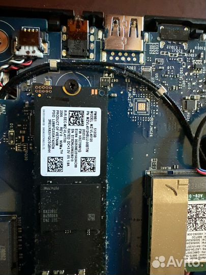 512 гб Внутренний SSD-диск PM9B1 MZ-VL45120 OEM