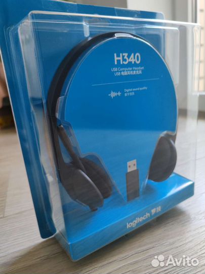 Наушники с микрофоном