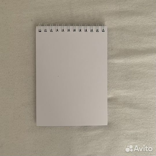 Блокнот и ручка аниме