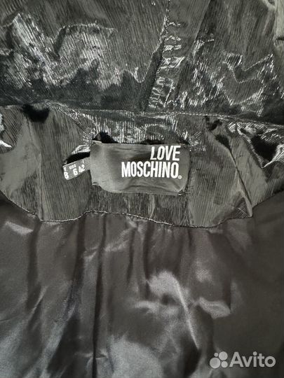 Плащ-дождевик Love Moschino