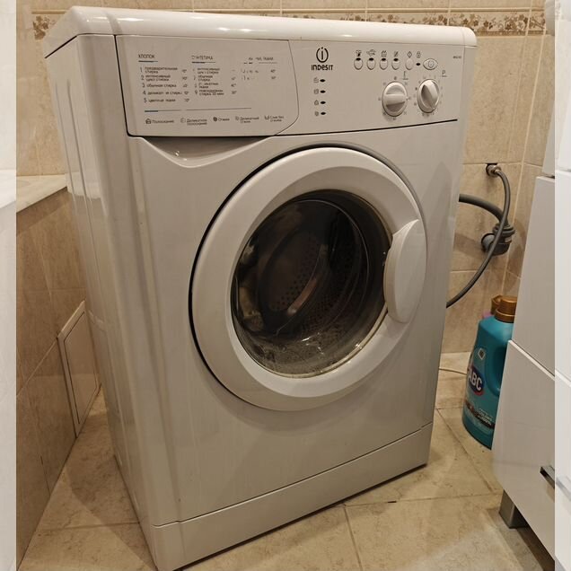 Стиральная машина indesit wisl102