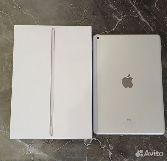 Планшет apple iPad 10.2.2020 32 гб