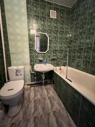 2-к. квартира, 56 м², 4/9 эт.