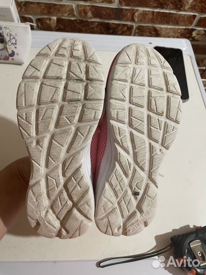 Кроссовки для девочки