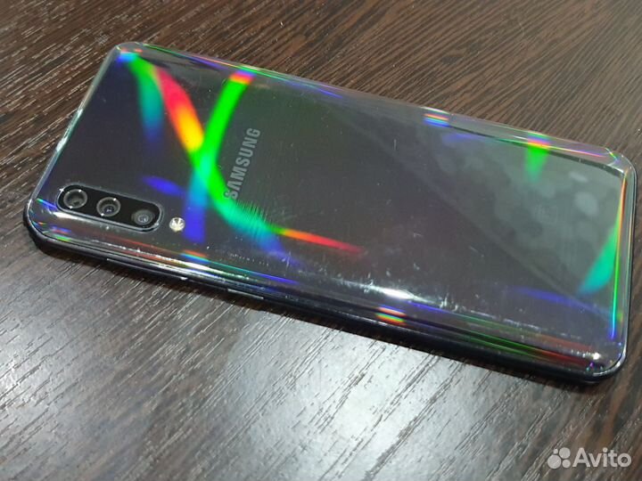Samsung Galaxy A50, 4/64 ГБ