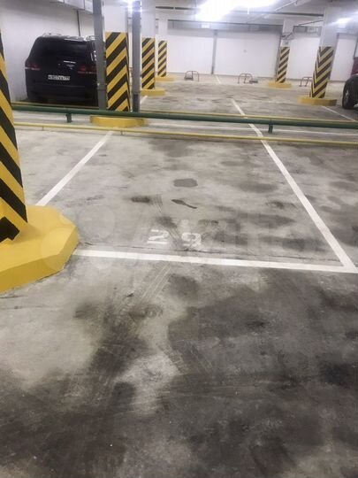 Машиноместо, 18 м²