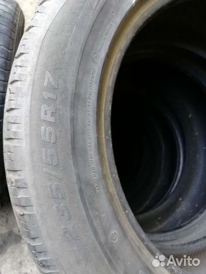 Pirelli Carrier 235/55 R17 99H