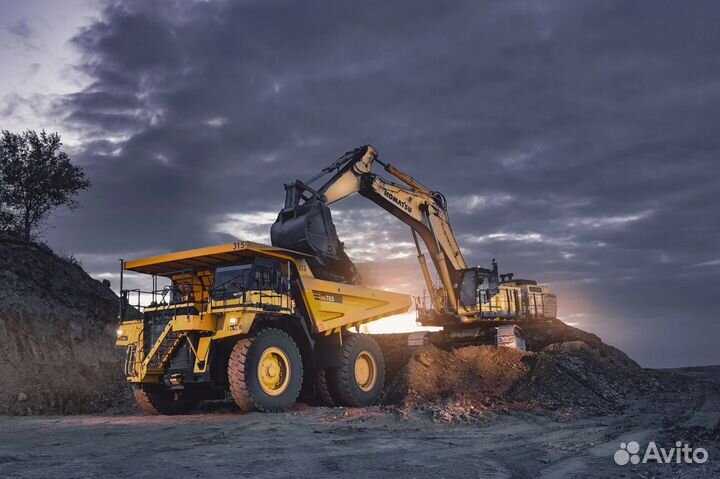 Водитель самосвала шакман