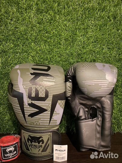 Боксерские перчатки 10, 12 14 OZ