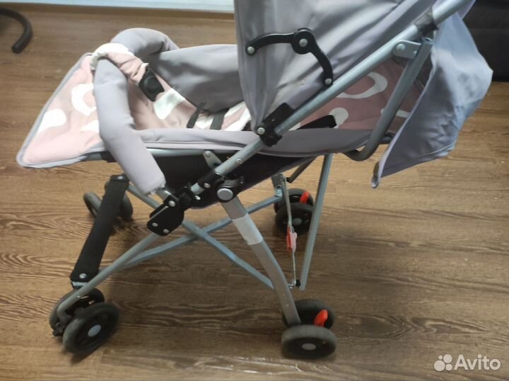 Прогулочная коляска трость