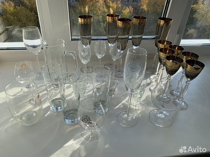 Бокалы тарелки
