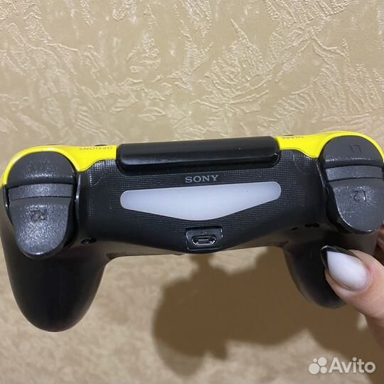 Геймпад для Sony Playstation 4 Dualshock 4