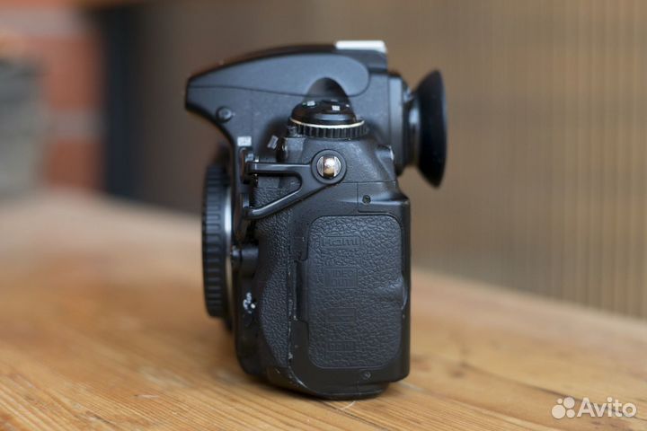 Nikon D700 и MB-D10