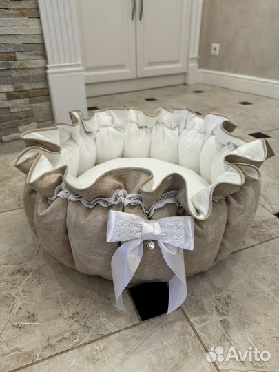 Лежанка для собак и кошек